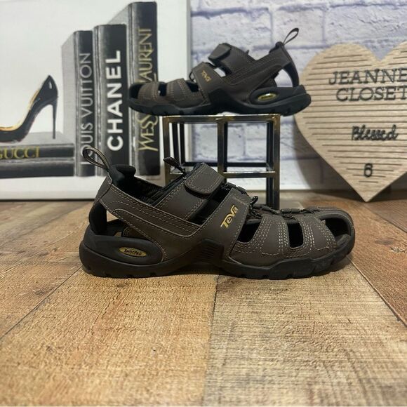 Teva Forebay men’s brown hiking sandals size 8 main image 3